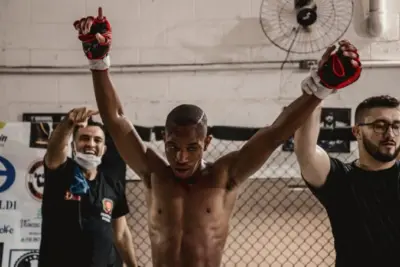 Campeão brasileiro de Kung Fu, jovem possense se destaca no MMA