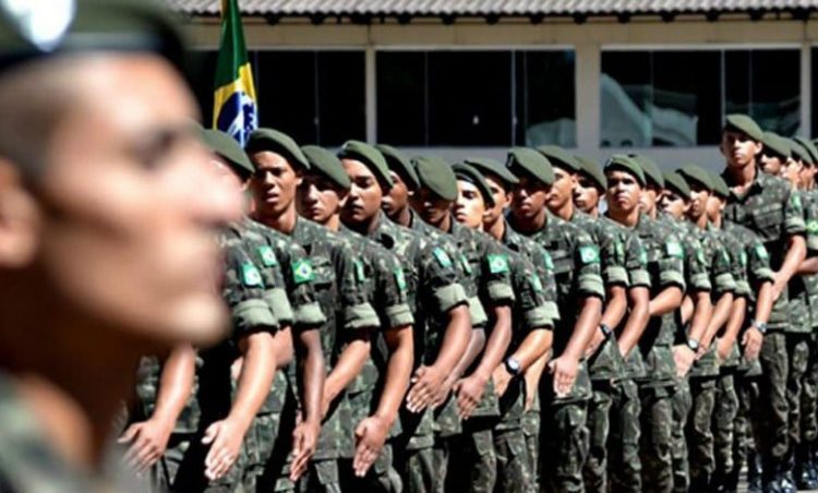 Por que o Exército convocou reservistas e como será o treinamento