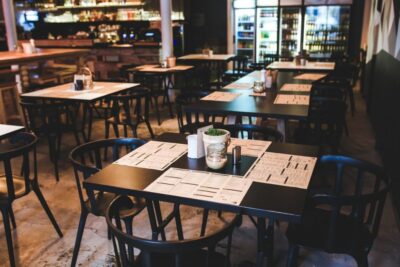 Fase Vermelha impacta faturamento de bares e restaurante no mês de maior faturamento do setor