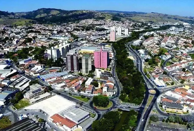 Decreto proíbe o estacionamento de veículos de turistas por dois fins de semana, em Amparo
