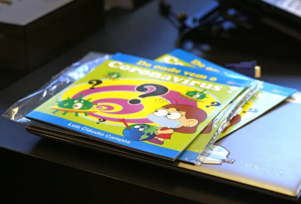 Autor de livro infantil sobre Covid-19 doa exemplares para curso de Pedagogia