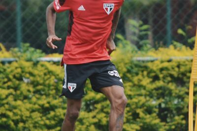 Paulinho Bóia diz não ao Vasco e pede para ficar no São Paulo