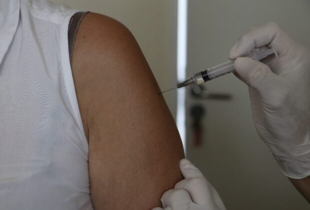 Holambra retoma a aplicação da segunda dose e amplia imunização de idosos nesta semana