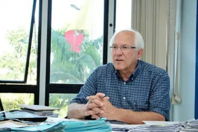 Roberto Simoni, secretário da Fazenda no governo Walter Caveanha morre por complicações da Covid-19