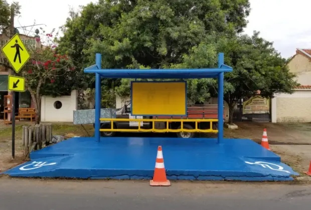 PARCERIA DA PREFEITURA DE JAGUARIÚNA COM SUPERMERCADO VIABILIZA REVITALIZAÇÃO E INSTALAÇÃO DE ABRIGOS DE ÔNIBUS