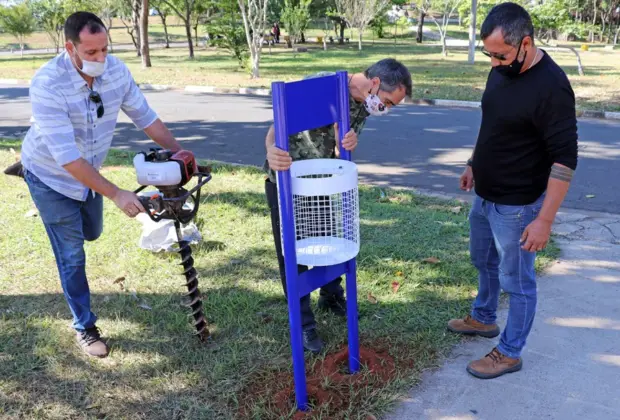 Início da Semana do Meio Ambiente tem instalação de novas lixeiras em espaços públicos