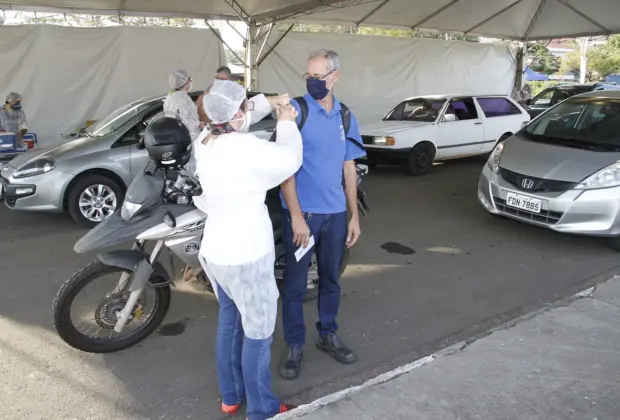 JAGUARIÚNA COMEÇA A VACINAR POPULAÇÃO A PARTIR DE 43 ANOS NESTA QUARTA-FEIRA