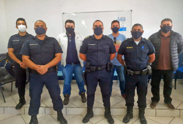 GCM de Mogi Guaçu recebe visita da Guarda Civil de Guaxupé