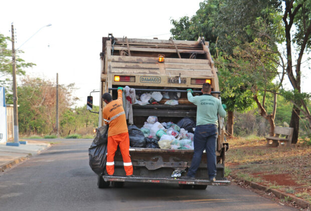 Calendário da coleta de lixo de Mogi Guaçu terá alterações a partir de outubro