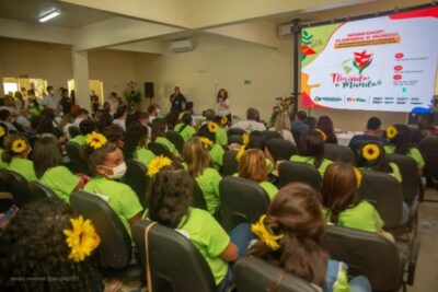 Produção de flores em Holambra é referência para projeto social no Pará