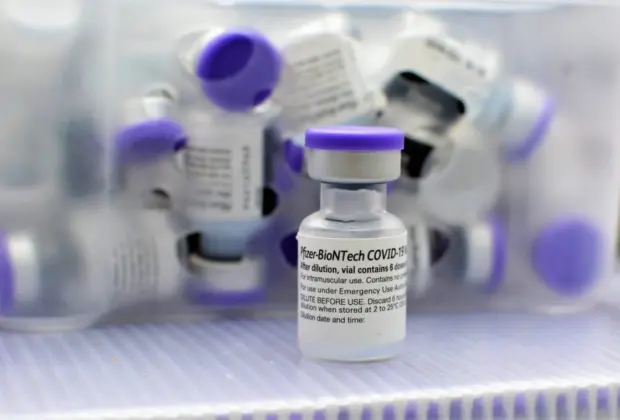 Pfizer entrega 2 milhões de doses da vacina ao Brasil em 2 voos nesta quarta-feira