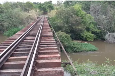 Mulher perde braço em acidente de trem na ponte do Rio Atibaia