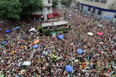 Cidades de SP cancelam carnaval em 2022