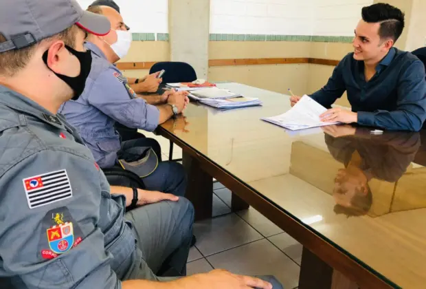 Lucas Sia assina convênio que destina R$ 2 mi para instalação do Corpo do Bombeiros em Artur Nogueira