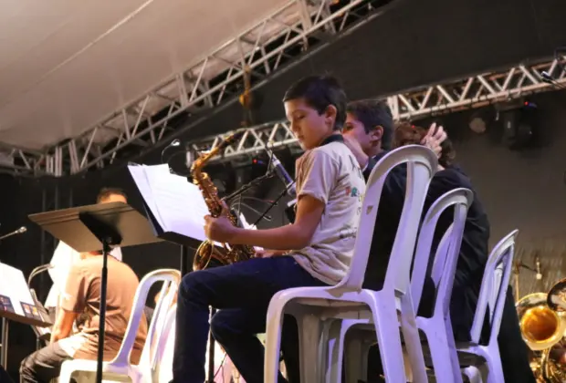 Orquestra Jovem de Artur Nogueira realizará Ensaio Aberto com saxofonista de grupo renomado