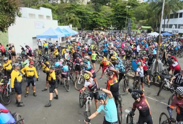 Mais de 1.500 pessoas participam do Amparo Bike Day