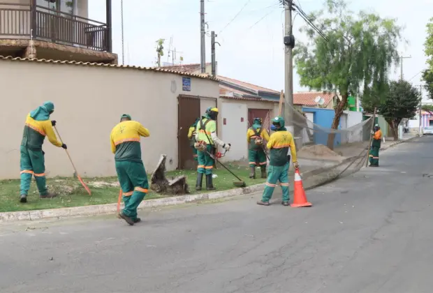 Mutirão de limpeza no Morro Alto, Cooperlotes e São José