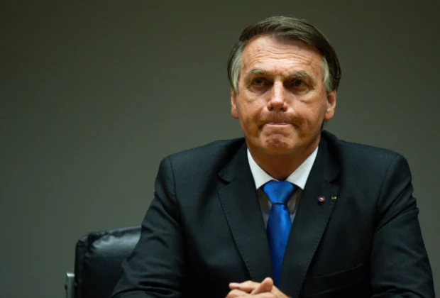 Médicos de Bolsonaro descartam necessidade de nova cirurgia