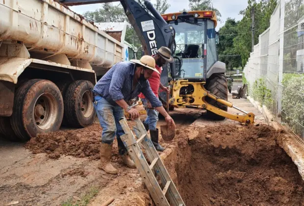 Saean soluciona rompimento em rede de água nesta quinta