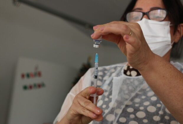 Holambra vacina na próxima terça-feira crianças entre 5 e 11 anos com comorbidades ou deficiência