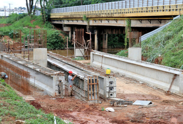 Construção das novas pontes continua avançando