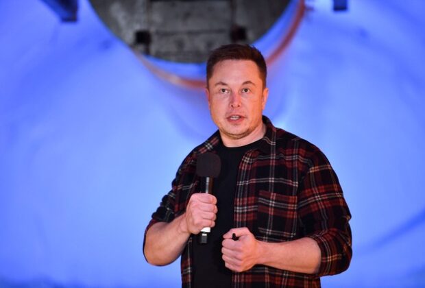 Jovem recusa proposta de Elon Musk para desativar perfil que monitora voos do bilionário