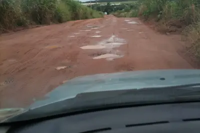 Más condições de trafego pode deixar crianças do Lar Feliz sem ônibus,