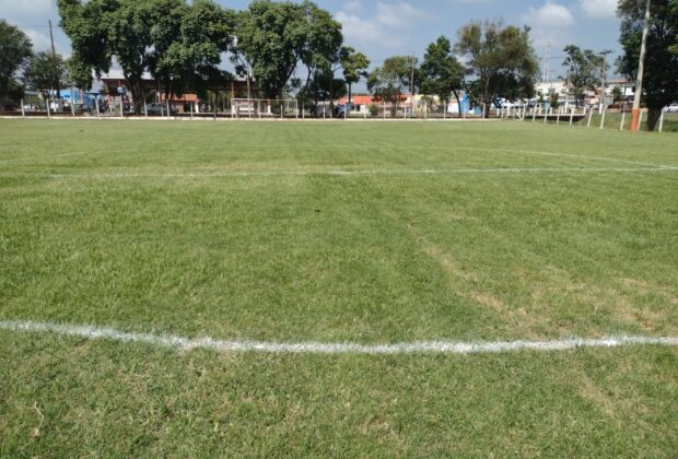Campo do Jardim São Pedro passa por manutenção e recebe seletiva de futebol