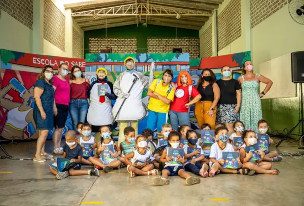 Peça infantil gratuita aborda importância da água e alcança centenas de alunos em Artur Nogueira