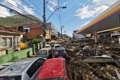 “Cenário de Guerra” em Petrópolis, relatam Bombeiros de Itapira que atuaram durante buscas por vítimas