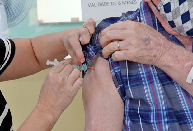 Saúde realiza Dia D de vacinação contra a influenza em idosos, crianças e profissionais de saúde no sábado, 30 de abril