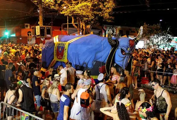 Artur Nogueira 73 anos: Bloco da vaca e Hector Band se apresentam neste domingo