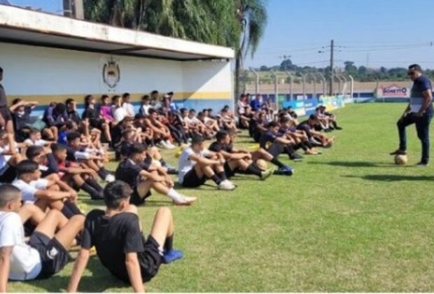 Presidente do Jaguariúna Futebol Clube esteve presente nesta manhã nos treinamentos do Jaguariúna Futebol Clube