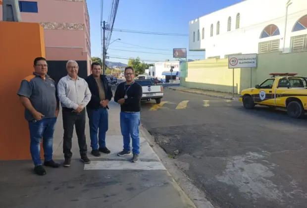 Vereador Cazotti acompanha  técnicos de trânsito para melhorias na Avenida Orlando Audrai
