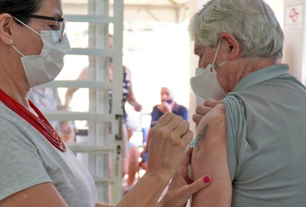 Saúde inicia 3ª etapa de vacinação contra a gripe com distribuição de senhas para grupos específicos