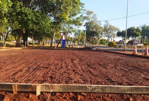 Prefeitura inicia a instalação de playgrounds e academia adaptados