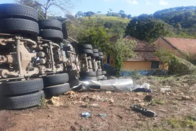 Vereador Conrado pede ao DER guard rail para proteger casas na Rodovia que liga Amparo a Itapira