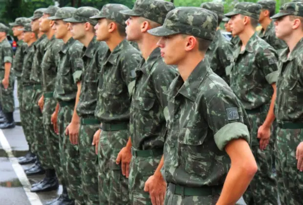 Jovens devem realizar Alistamento Militar 2022 pela Internet até o dia 30 de junho