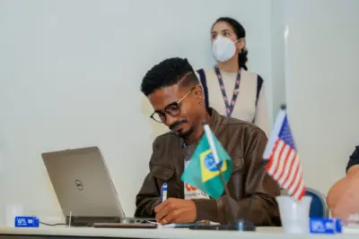 Brasileiro que já formou mais de 500 jovens das favelas em programação é finalista de prêmio mundial de estudantes empreendedores