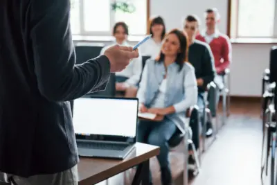 Programa Via Rápida abre inscrições para 50 mil vagas em cursos de qualificação profissional