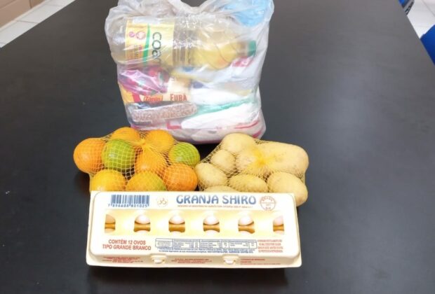 Prefeitura entrega alimentos na casa dos alunos da área rural