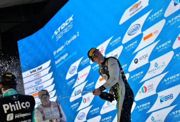 Arthur Leist gabarita etapa de Interlagos da Stock Series