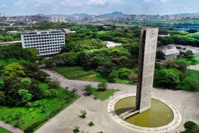 O Instituto iungo e a USP oferecem cursos gratuitos para professores pelo WhatsApp