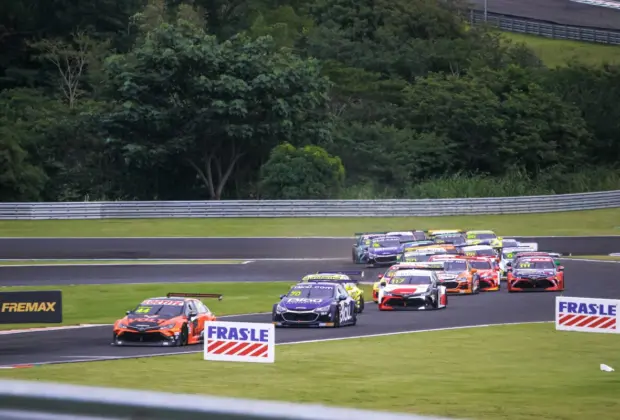 Com grande largada, Vitor Baptista vence de novo na Stock Series em Santa Cruz do Sul