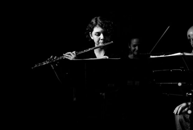 Revelada pela Orquestra Jovem de Amparo-SP, flautista Vivian Schionato vai estudar na Itália