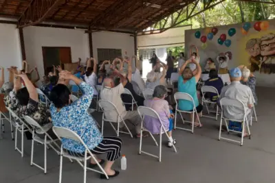 PROGRAMA MELHOR EM CASA REALIZA AÇÃO DE SAÚDE COM IDOSOS EM JAGUARIÚNA