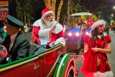 Parada Natalina e atrações musicais marcam primeira semana do Natal Mágico de Holambra