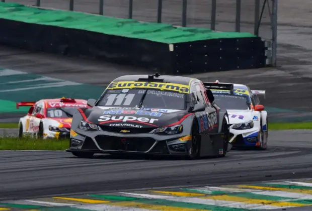 Barrichello em busca da vitória mais desejada