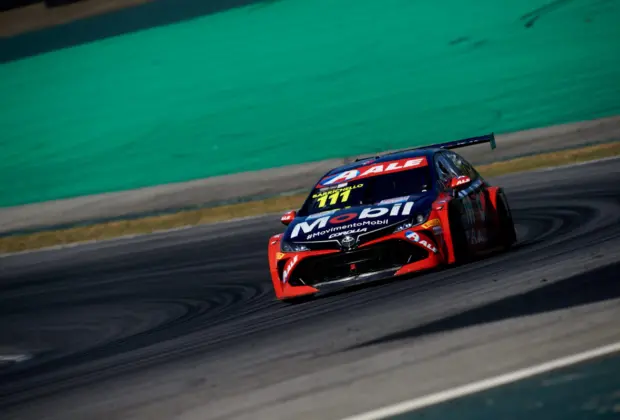 É o dia mais feliz da minha vida”: Barrichello é bicampeão da Stock Car