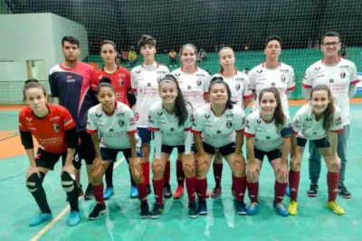 Futsal Feminino de Amparo é bicampeão da Copa ADR